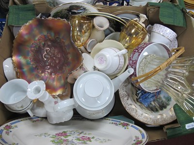 Lot 1135 - Cake stand, Coalport cabinet plate, moulded...