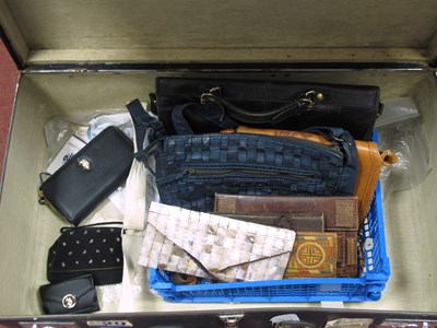 Lot 1148 - A Vintage Blue Globe Trotter Suitcase, with...