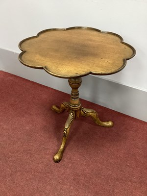 Lot 1567 - A XX Century Pedestal Table, with pie crust...
