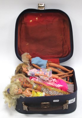 Lot 1395 - Eleven Mostly Modern dolls by Mattel, Kenner,...