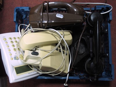 Lot 1107 - Vintage Black Bakelite Anvil Telephone, a/f...