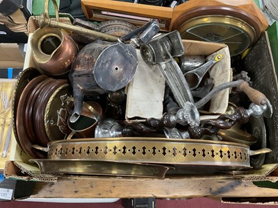 Lot 1122 - Vintage Spong Mincer, brassware, ornaments,...