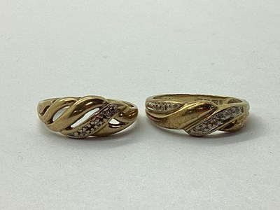 Lot 27 - A 9ct Gold Twist Design Ring, with pavé set...
