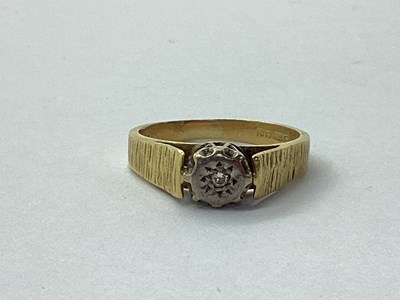Lot 44 - An 18ct Gold Single Stone Diamond Ring,...