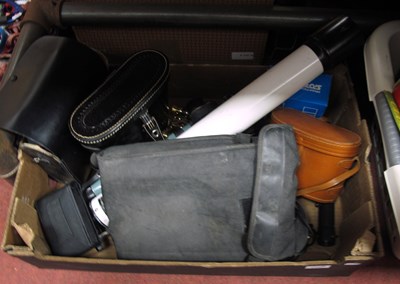 Lot 1137 - Mixed vintage and morden binoculars and...