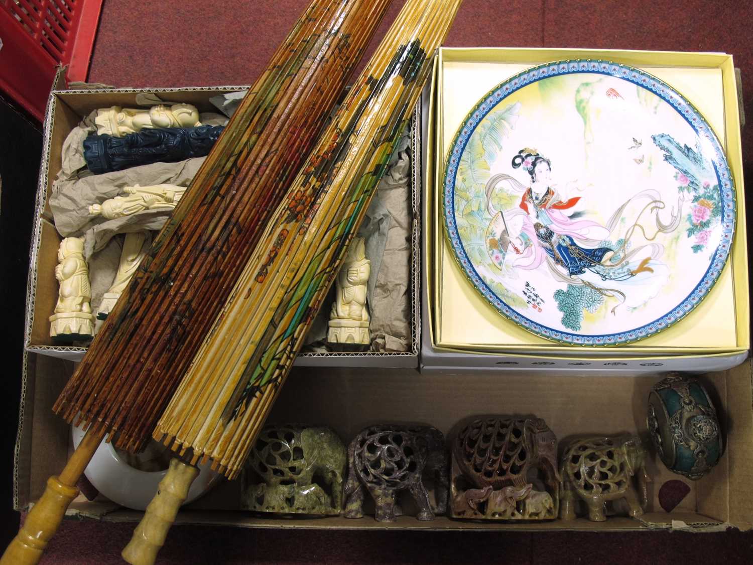 Lot 1042 - Oriental collection, including cased Mah-Jong,...