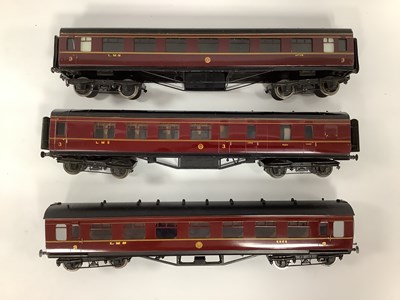 Lot 809 - Three 'O' Gauge/7mm Bogie L.M.S. Maroon...