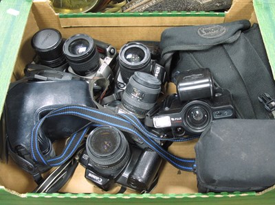 Lot 1118 - Cameras; Nikon F90x with 18-55mm f/3.5-5.6G,...