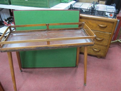 Lot 1556 - A Small Oak chest of Drawers, occasional table,...