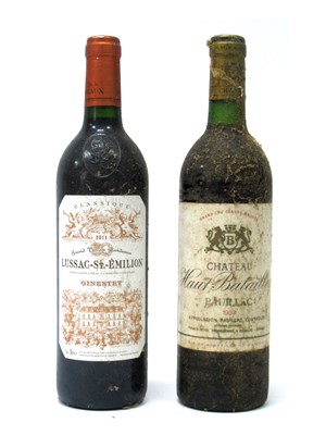 Lot 1430 - Red Wine - 2011 Grand Vin de Bordeaux Lussac...