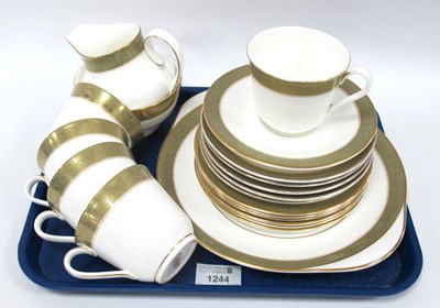 Lot 1244 - Royal Doulton 'Belvedere' pattern china...