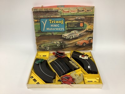 Lot 813 - A Triang Minic Motorways #1522 Racing Set...