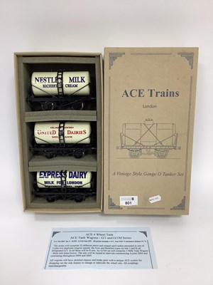 Lot 801 - An Ace Trains 'O' Gauge/7mm Set of Three Milk...