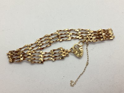 Lot 59 - A 9ct Gold Gate Link Bracelet, of openwork...