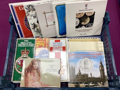 Lot 27 - Seventeen Royal Mint Bunc Coins And Coin...