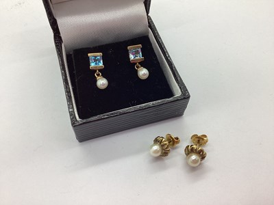 Lot 85 - A Pair of Modern 9ct Gold Single Pearl...