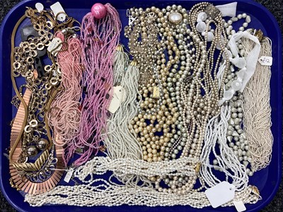 Lot 225 - A Collection of Assorted Bead Necklaces,...