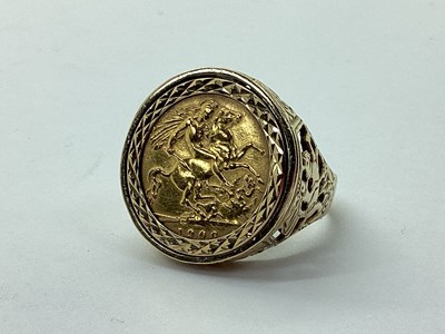 Lot 248 - King Edward VII Half Sovereign, 1906, (loose?)...