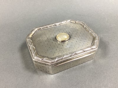 Lot 21 - A Decorative French Snuff Box, of elongated...