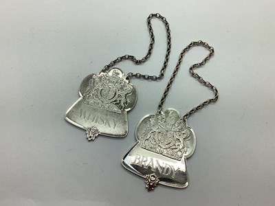 Lot 25 - A Pair of Queen's Silver Jubilee Hallmarked...