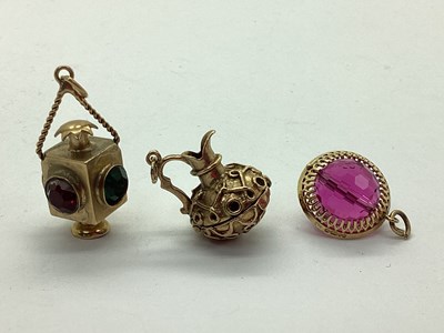 Lot 242 - A Vintage 9ct Gold Lantern Charm / Pendant,...