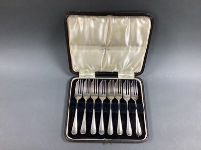 Lot 98 - A Set of Six Hallmarked Silver Pastry Forks,...