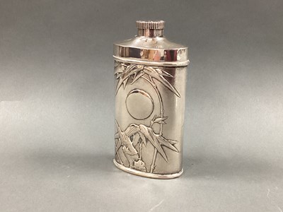 Lot 10 - ZEESUNG; A Chinese Powder Flask, the oval pull...