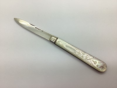 Lot 125 - A Victorian Hallmarked Silver and Mother of...