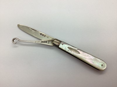 Lot 140 - An Edwardian Hallmarked Silver and Mother of...