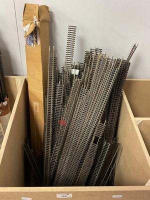 Lot 466 - A quantity of OO gauge track, predominantly...