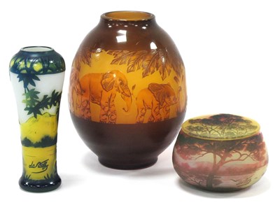 Lot 1014 - An Art Deco Glass Cameo Glass Vase, of ovoid...