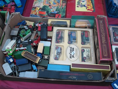 Lot 1377 - Diecast models to include boxed models of...