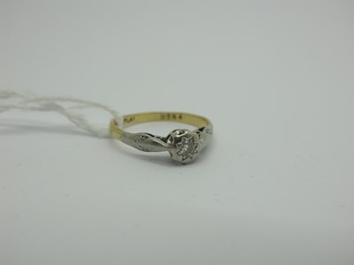 Lot 281 - A Single Stone Diamond Ring, the brilliant cut...