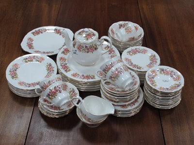 Lot 1002 - Colclough 'Bouquet of Flowers' Table China, of...