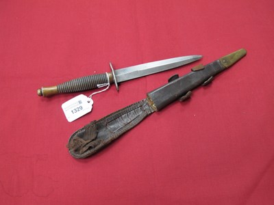 Lot 1329 - WWII Fairbairn Sykes Commando Knife, with...