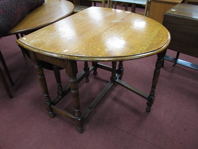 Lot 1564 - 1930s Oak Gate Leg Table, with drop leaves on...