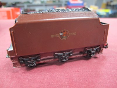 Lot 637 - Hornby Dublo 'OO' Gauge/4mm Unboxed Three Rail...