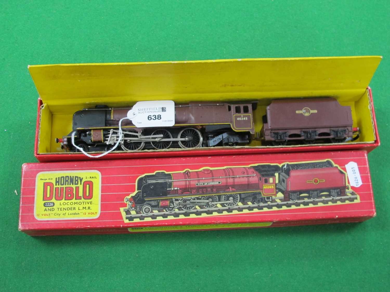 Lot 638 - A Hornby Dublo Ref No 2226 'OO' Gauge/4mm Two...