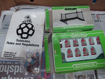 Lot 1067 - Subbuteo - approximately four teams including...