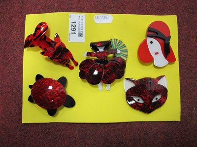 Lot 1291 - Five Modern Brooches.