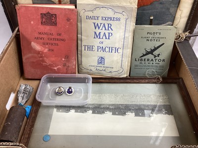 Lot 724 - Mixed Selection Of Military Themed Items,...