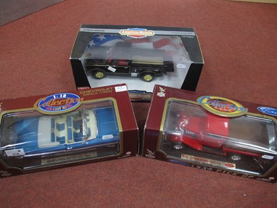 Lot 516 - Three Boxed 1:18th Scale American Outline...