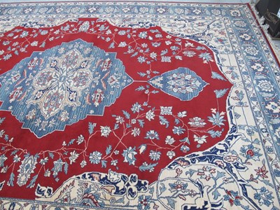 Lot 1562 - Super Keshan Wool Tassled Carpet in The Indian...