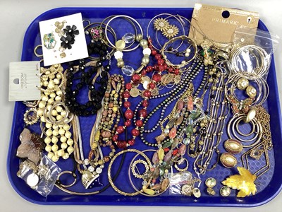 Lot 52 - An Assortment of Modern Costume Jewellery, to...