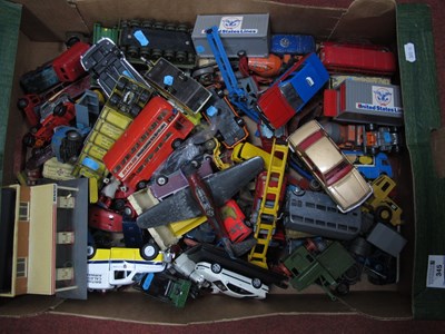 Lot 345 - A quantity of Mid XX Century and later diecast...
