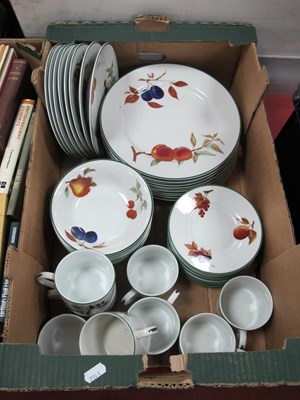 Lot 1065 - Royal Worcester 'Evesham Vale' table china of...