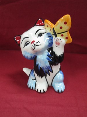 Lot 1301 - Lorna Bailey - Fly By the Cat, 13cm high.