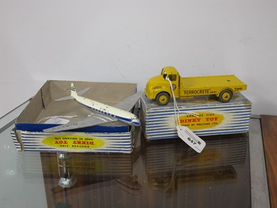 Lot 647 - Original Dinky Toys 533 Leyland Cement Wagon...