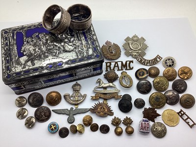 Lot 797 - British Army cap badges, titles, buttons and...