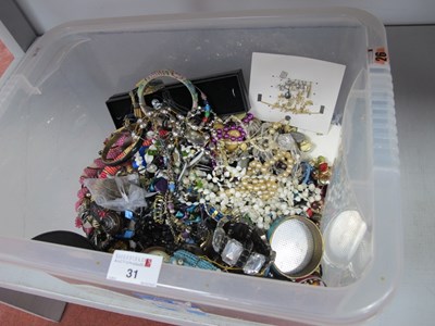 Lot 26 - A Quantity of Mixed Modern Costume Jewellery:-...